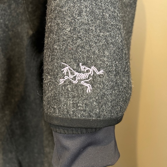 ARC'TERYX Gray Wool Coat (Size X-Small) - Picture 6 of 9